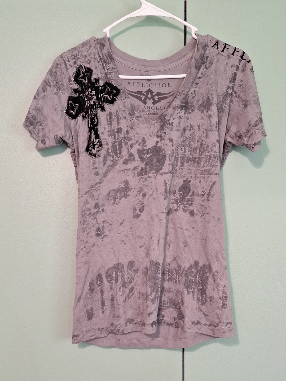 Y2k Affliction Gray Cross And Angel Wing Back Short Sleeve Shirt Tee Size Medium